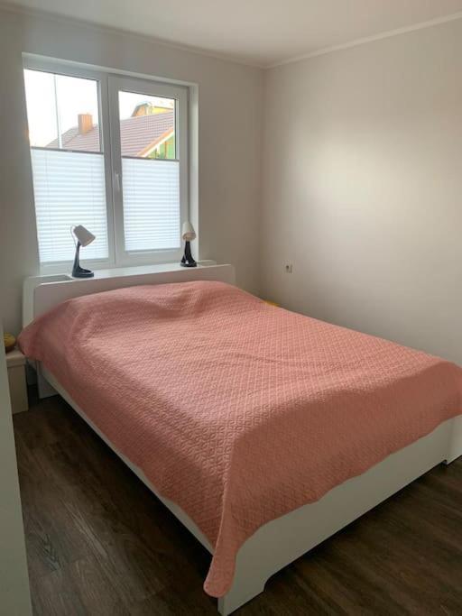 Cozy Apartment In Karmėlava Kültér fotó
